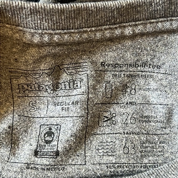 Patagonia Responsibili-Tee Fitz Roy Horizons Men’s Short Sleeve Crew Neck Size S - Picture 5 of 5